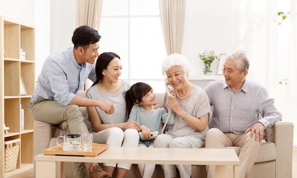 2025新澳门全年免费大全和父母殴打女儿出气与父母殴打女儿出气怎么处理